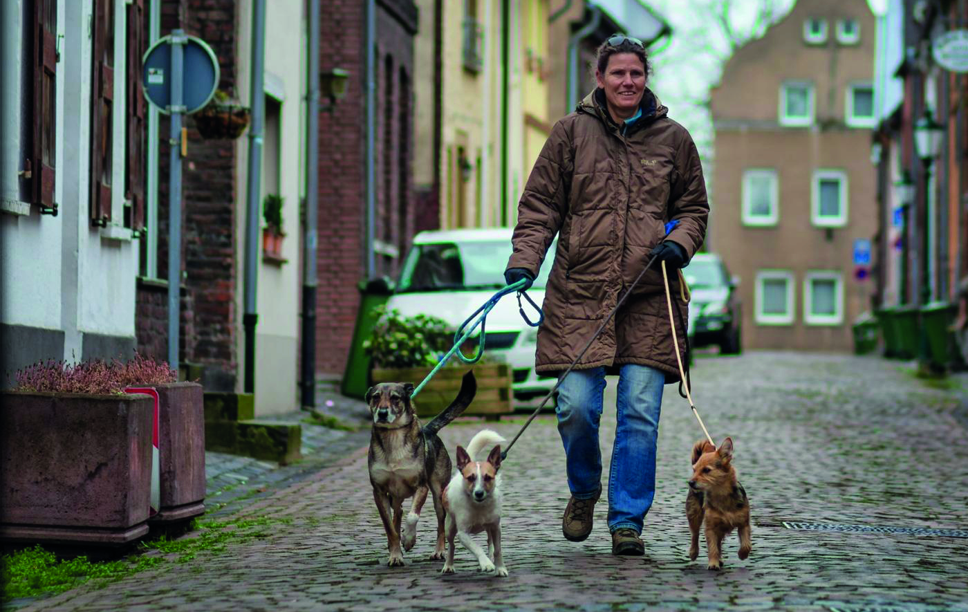 Karin Schwanfelder - Inhaberin der Hundepension in Dormagen Zons